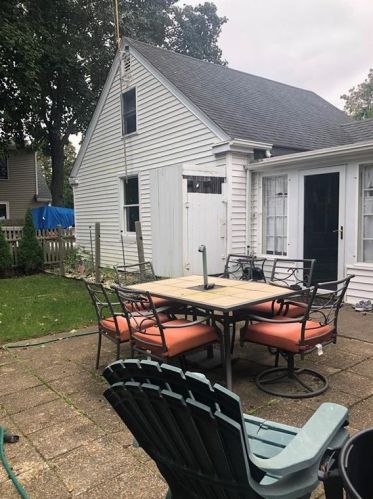 10 Isabelle Dr, South Kingstown RI  02882-1225 exterior