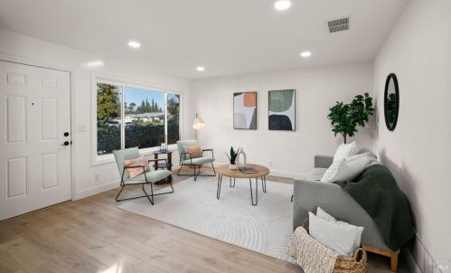 1930 Forest Ln, Vacaville CA  95687-6115 exterior