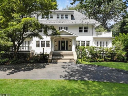 297 Morris Ave, Mountain Lakes, NJ 07046-1606
