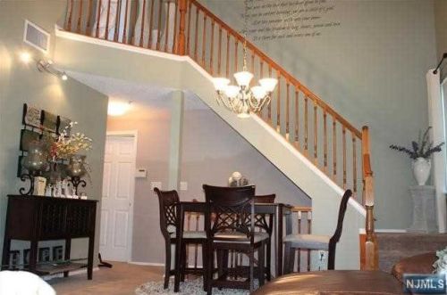 1362 Oxford St, Mahwah NJ  07430-3260 exterior