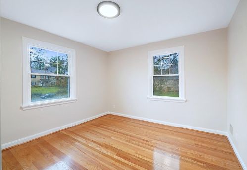 3261 Hardisty Ave, Cincinnati OH 45208-3006 exterior