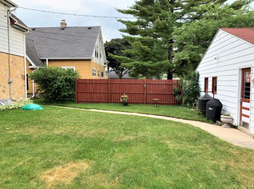 144 Wabash Ave, Waukesha, WI 53186-6258