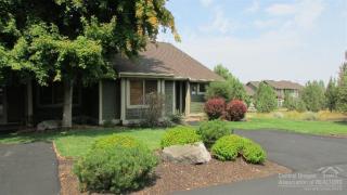 10694 Village Loop, Eagle Crest, OR 97756-7443