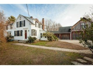 15 Carter Hill Rd, Clinton, CT 06413-1246
