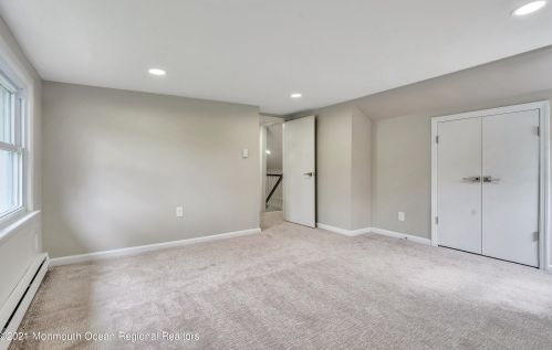 226 Davis Ave, Lacey NJ  08731-3519 exterior