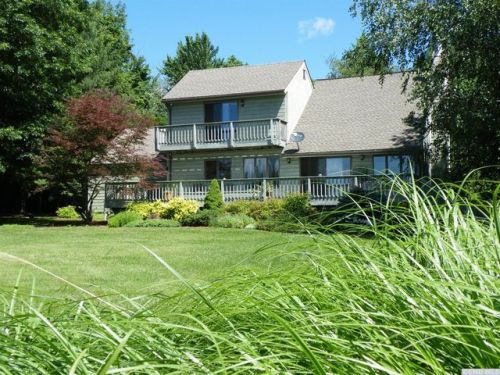 40 Stonewall Ridge Rd, Copake, NY 12516-1407