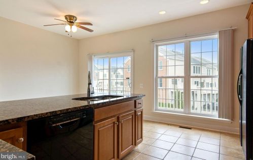 14631 Weeburn Way, Woodbridge VA  22191-4043 exterior