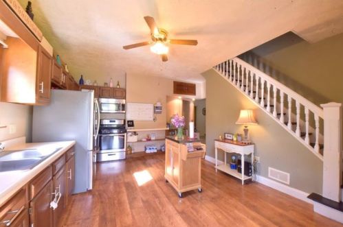 525 Hudson Ave, Monongahela, PA 15063-1557
