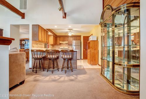 61 Venice Dr, Bricktown NJ  08723-6976 exterior