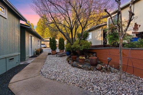 10253 Timberland Dr, Grass Valley CA  95949-9160 exterior