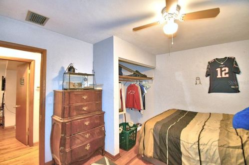 1221 Edgewater Dr, Lakeland FL  33805-4700 exterior