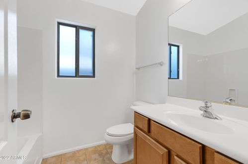 5419 Atlantis Ave, Phoenix AZ  85043-6313 exterior