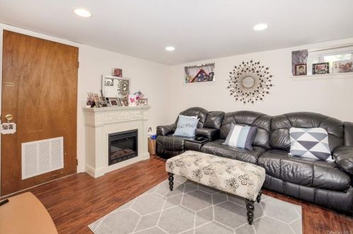 179 Astor Ave, Hawthorne NY  10532-1852 exterior