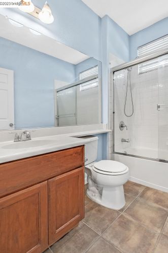 23 Elijah Ct, West Pittsburg CA  94565-2748 exterior