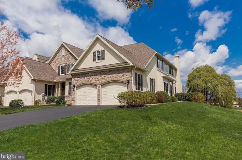 814 Huntington Pl, Lancaster, PA 17601-1293