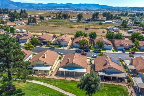 40804 Caballero Dr, Beaumont CA  92223-5590 exterior