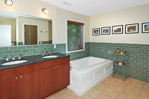 26 Bonwit Rd, Rye Brook NY  10573-1437 exterior