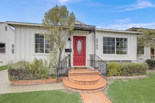 3743 Studebaker Rd, Long Beach, CA 90808-2348