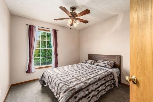 704 Osborn Dr, Pataskala OH  43062-7444 exterior