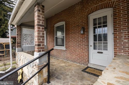 307 Jackson Ave, Downingtown, PA 19335-3023