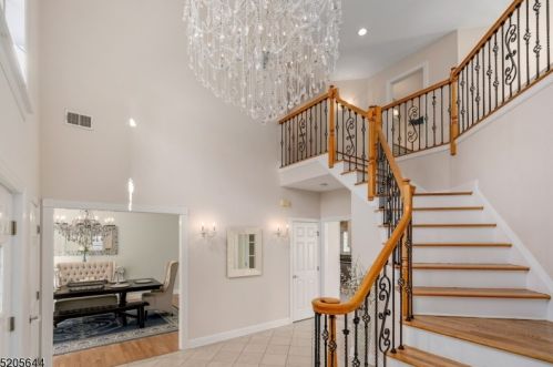 409 Beverwyck Rd, Parsippany NJ  07054-1537 exterior