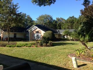 148 Wood Ridge Trl, Sanford FL  32771-8840 exterior
