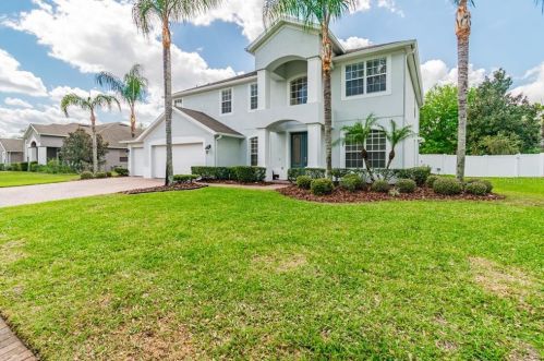 4832 Legacy Oaks Dr, Orlando, FL 32839-2068