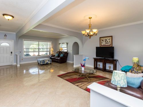 5272 Lake Blvd, Delray Beach FL  33484-4270 exterior