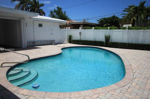 210 2nd Ter, Dania Beach FL  33004-4008 exterior