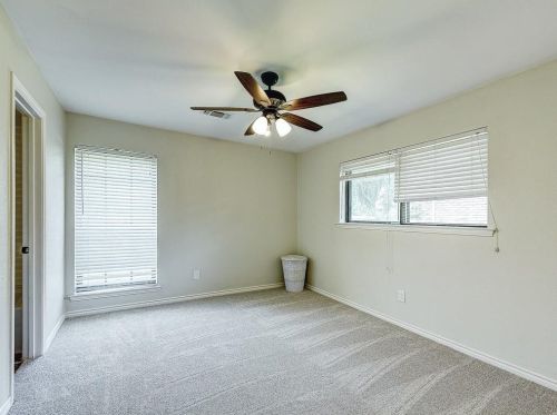 518 Goodwin Dr, Richardson TX  75081-5601 exterior