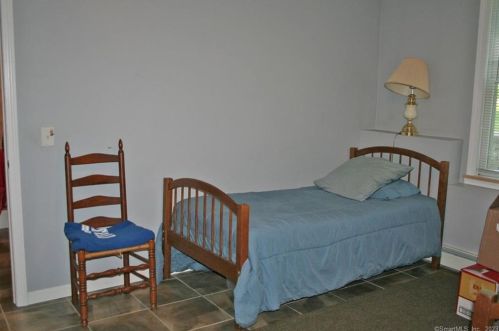 121 Jerry Daniels Rd, East Hampton CT  06447-1230 exterior