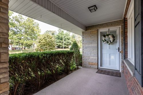3779 37th Street Ext, Beaver Falls, PA 15010-1105