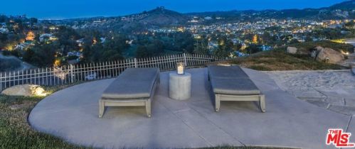 4238 Prado De Los Pajaros, Calabasas, CA 91302-3612