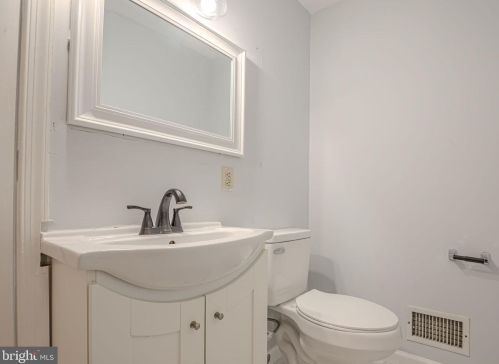 542 12th St, Wilmington DE  19801-4004 exterior