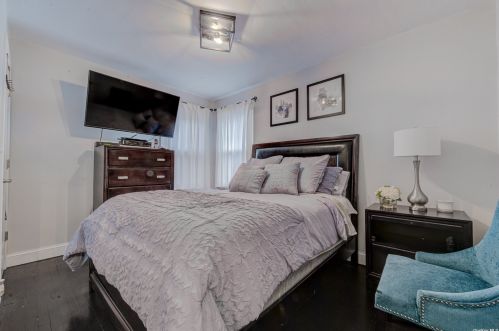 5 Monaco Ave, Floral Park NY  11003-4209 exterior