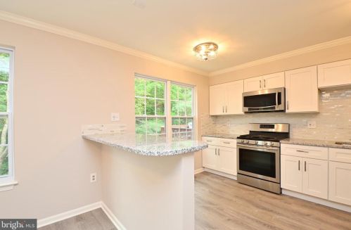 7803 Wintercress Ln, Springfield VA  22152-3842 exterior