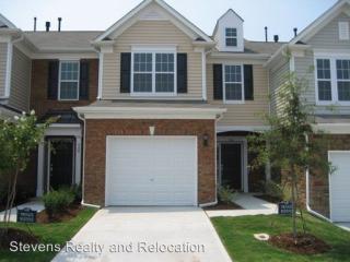 306 Mintzer Dr, Cary, NC 27560-8639