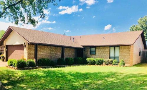 110 Keystone Dr, Enid, OK 73703-5901