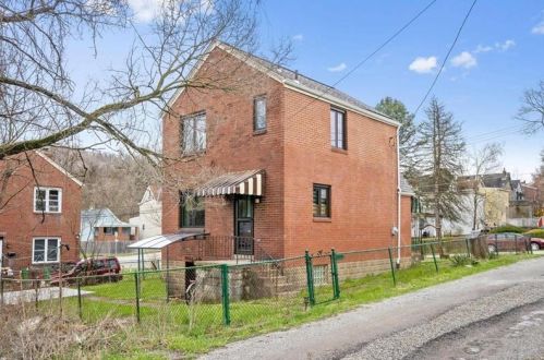 1545 Wardsons St, Pittsburgh, PA 15206-1226