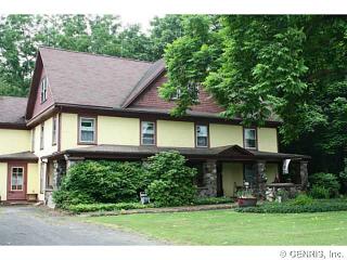 1960 Redman Rd, Hamlin, NY 14464-9635