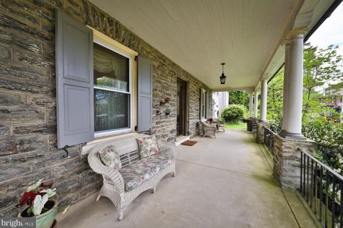 1016 Stratford Ave, Melrose Park, PA 19027-3025