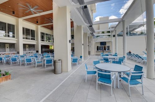 9 Windsor Ln, Boynton Beach FL  33436-6063 exterior