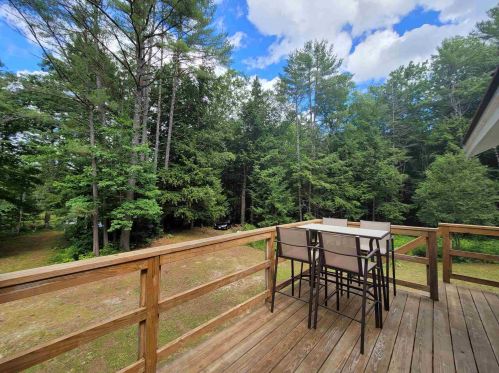 160 Drew Rd, Hopkinton NH  03229-2214 exterior
