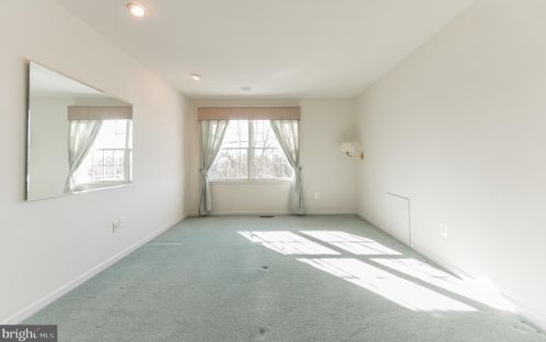 316 Centennial Dr, Blue Bell PA  19422-3219 exterior