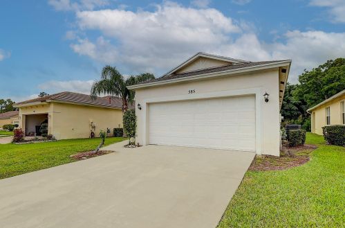 585 Indian Key Dr, Fort Pierce, FL 34986-2053