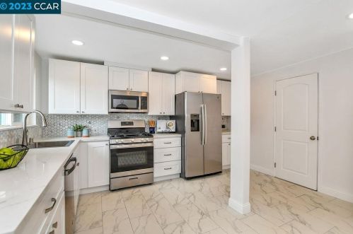 524 Palm Ave, Pacheco CA  94553-4022 exterior