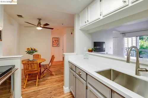 304 Dursey Dr, Pinole, CA 94564-2665