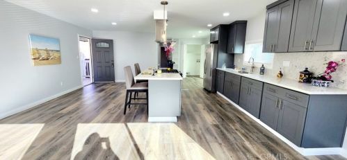 715 220th St, Torrance, CA 90502-2138