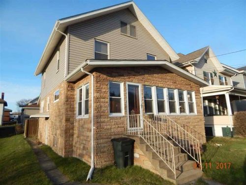 802 Morgantown Ave, White Hall, WV 26554-4334