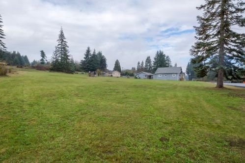 103 Nelson Rd, Winlock, WA 98596-9728